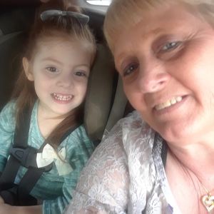 Meet your Posher, Julie